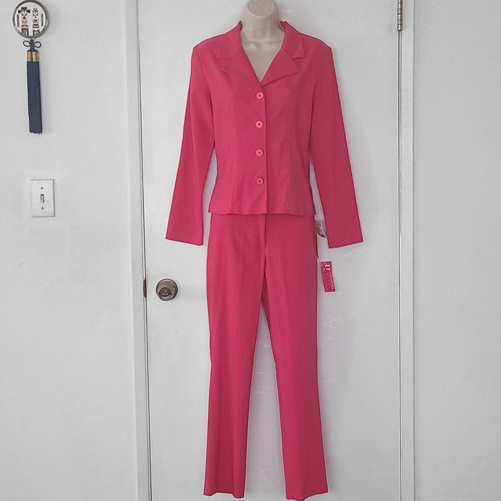 Hot Pink Pantsuit 💗